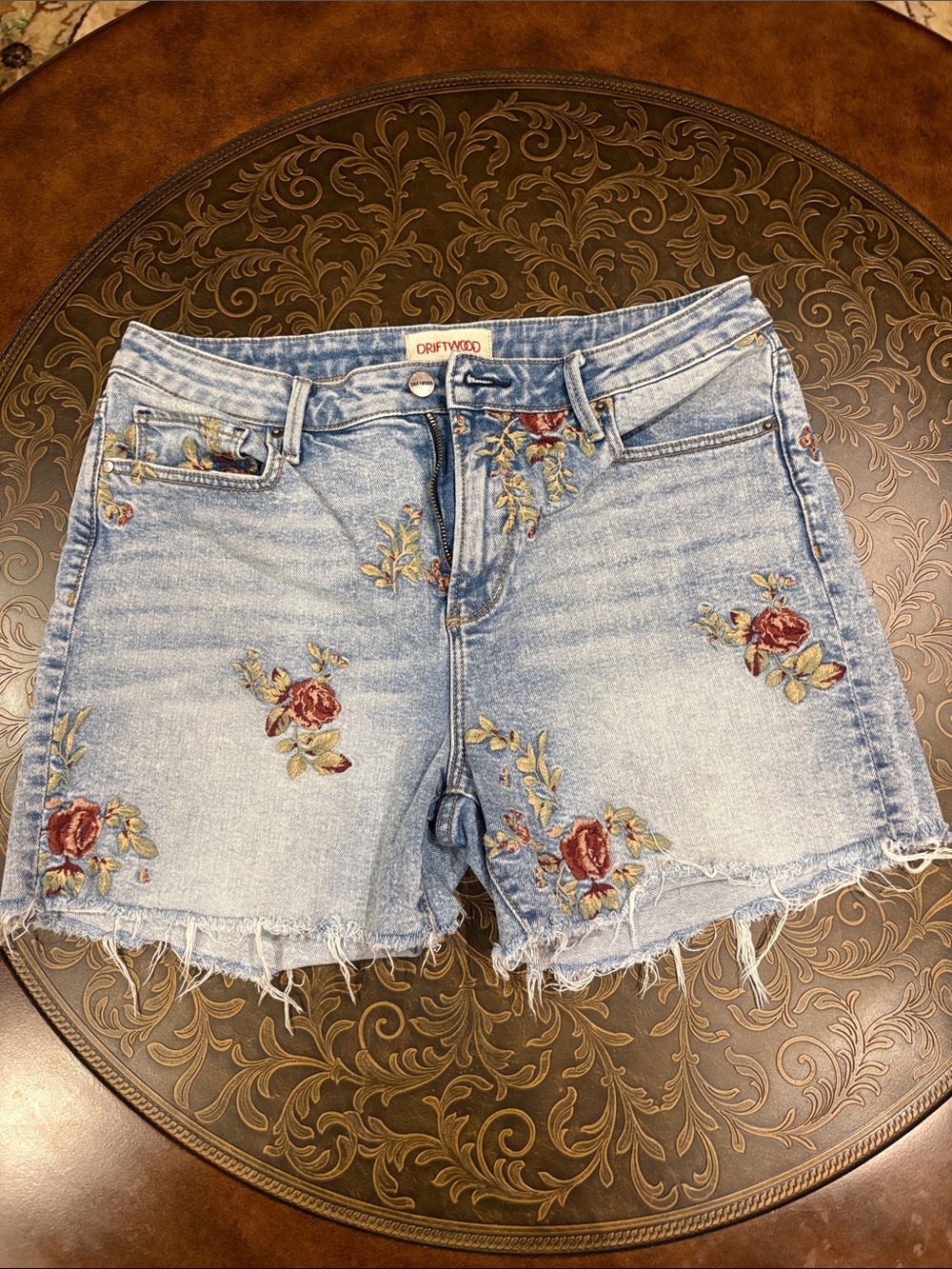 Driftwood Embroidered Denim Shorts - Size 30 - Picture 1 of 9